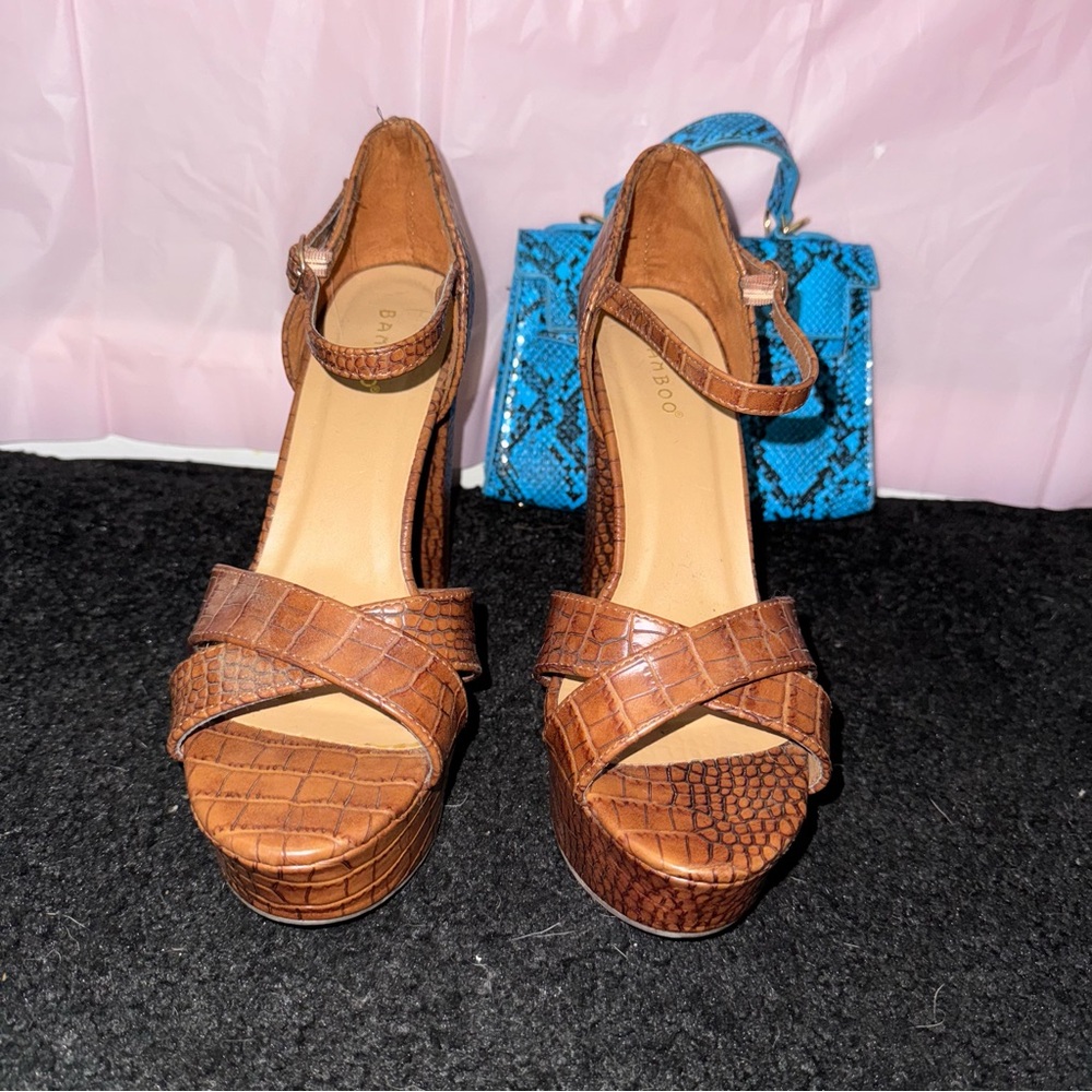 BAMBOO Brown Heels with Woven Strap Design